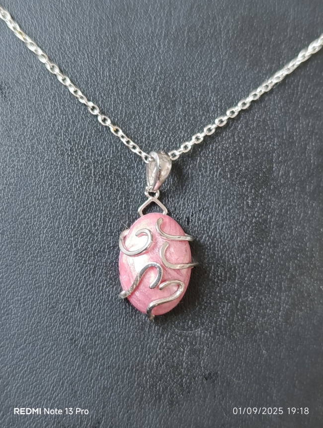 Collier Rose monté sur support acier 