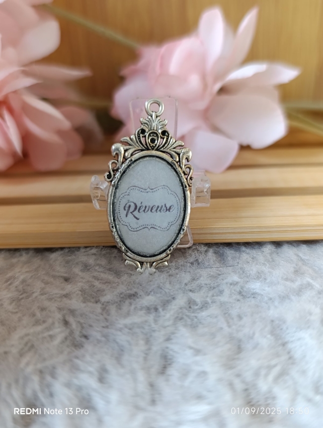 Pendentif enfant Rêveuse